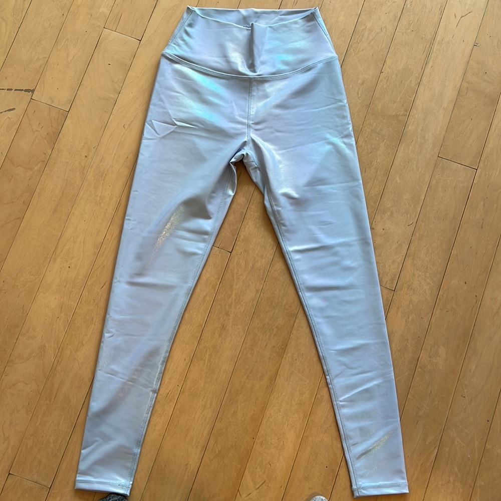 Aqua exercise legging in blue. Athleisure.